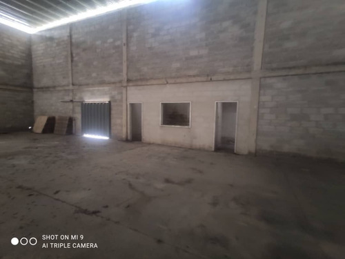 Imagen 15 de 15 de Venta De Galpon En Zona Industrial Palo Negro.