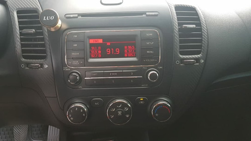 Imagen 9 de 9 de Kia Cerato Mec