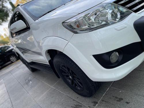 Imagen 7 de 15 de Gd Motors Toyota Hilux Sw4 Año 2012 Tdi Srv L/12 Blindada
