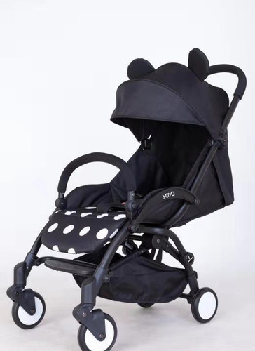 Imagen 4 de 4 de Coche De Bebe Yoya 175° Mickey Plegable Liviano Cinturon