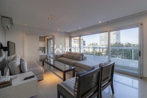 Alquiler Apartamento Tres Dormitorios Playa Brava Edificio Brava Biarritz
