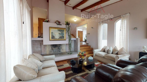 Venta De Maravillosa Casa En Concón