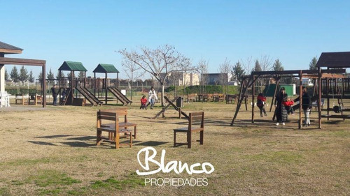 Imagen 8 de 18 de Excelente Lote Interno Dentro Del Barrio El Cantón - Norte