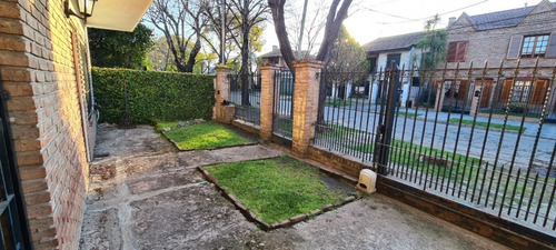Imagen 3 de 14 de Hermosa Casa 5 Ambientes En Zona Residencial