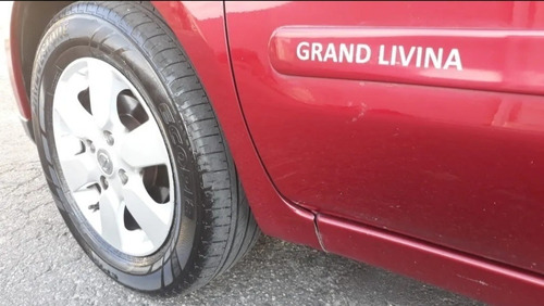 Imagem 6 de 8 de Nissan Grand Livina 2011 1.8 Sl Flex Aut. 5p