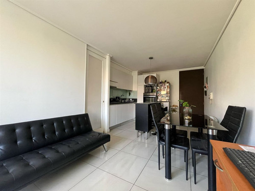 Departamento En Venta De 2 Dorm. En Las Condes