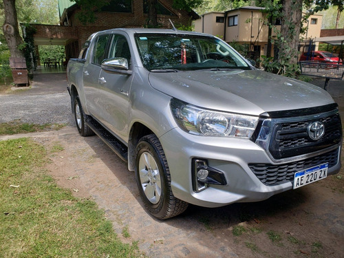 Toyota Hilux Srv 4x2 D/c 2.8