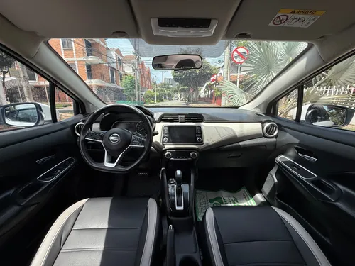 Nissan Versa Versión Exclusive Automático Modelo 2021