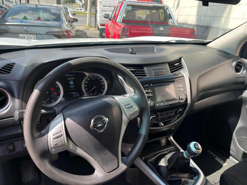 Nissan NP300 Frontier 2.5 Le Aa Mt
