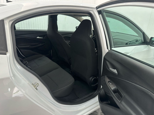 Chevrolet Onix plus 1.0 Lt 4p