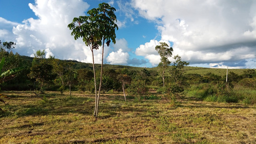 Chácara Auto-sustentável Com Vista Para A Serra Dos Pireneus