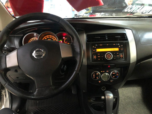 Nissan Livina 2012 1.8 Flex Sl Completo Automático Prata