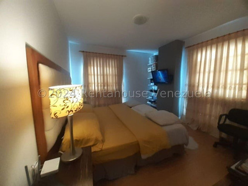 Venta De Apartamento En La Avenida Aldonza Manrique Playa Ángel Pampatar