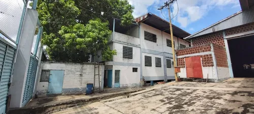 Se Vende Galpón. Charallave.