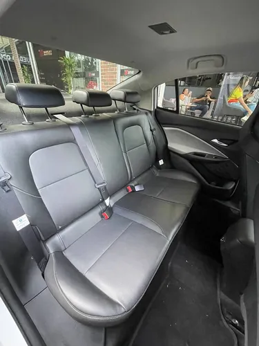 Chevrolet Onix 1.0T Premier Sedan At