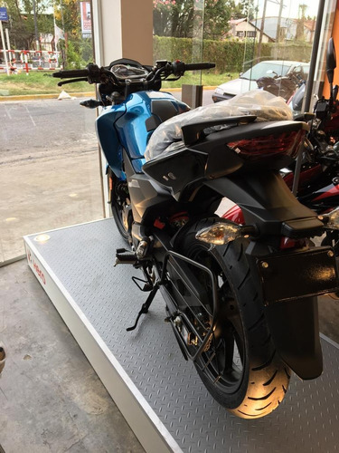 Hero Hunk 200 R 180000 En 12 Cuotas Sin Interés - Km8motos