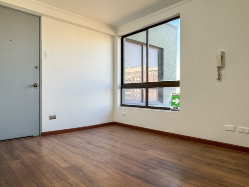 Oficina En Arriendo Edificio Century, Ñuñoa