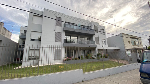 Apartamento 2 Dormitorios En Avenida Millán Barrio Sayago U$s164000