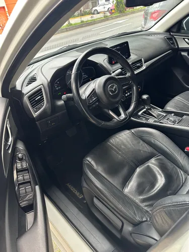 Mazda 3 2.0 Touring At