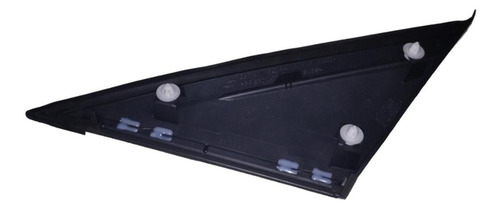Imagen 3 de 3 de Moldura Triangular Pilar Dereho Ford Focus 13/19 Original