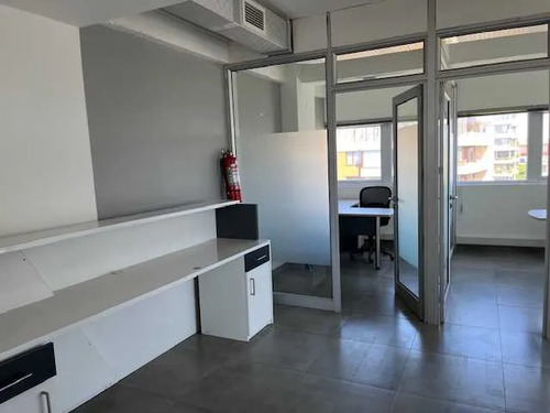 Amplia Oficina De 140 M2 Y 5 Estacionamientos (158533)