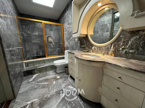 Casa En Bosque De Las Lomas, Miguel Hidalgo Con 4 Recámaras, 731 M², Id: 142607