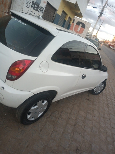 Imagem 3 de 6 de Chevrolet Celta 2001 1.0 3p