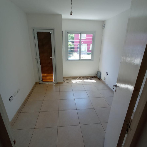 Dúplex Cuesta Colorada En Venta , Patio Con Asador, Cochera , Escritura !