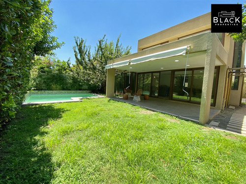Linda Casa En Venta En Chicureo Norte, Colina