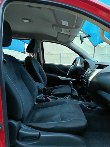 Nissan NP300 2.5 Doble cabina SE paq seguridad