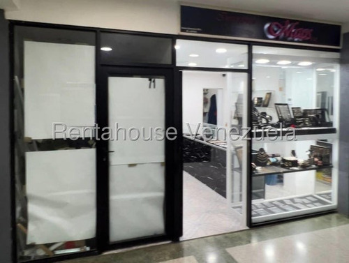 Local En Venta En C.c. Galerias Plaza En Maracay Zp
