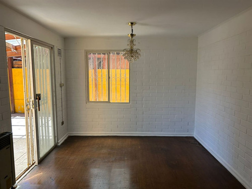 Casa En Venta De 3 Dorm. En Lampa