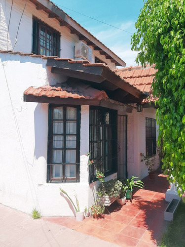 Imagen 6 de 30 de Casa 4 Amb Ituzaingo Pileta Jardin Cochera Quincho