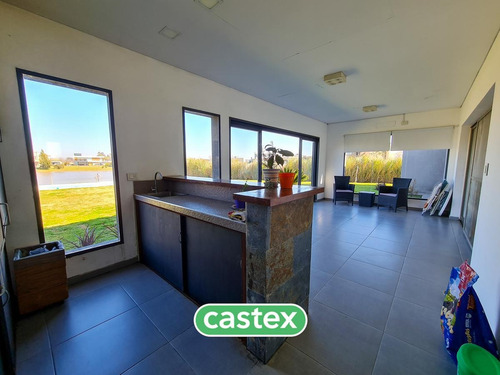 Imagen 30 de 30 de Casa Con Fondo Al Lago Y Piscina En Venta En Terravista