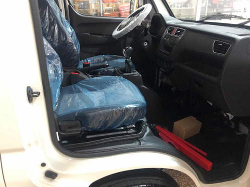 Imagen 13 de 16 de Foton Tm1 Cabina Con Caja