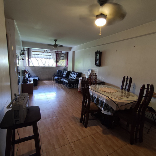 Imagen 6 de 13 de Invalmhouse Inmobiliaria. Apartamento En Venta. La California Norte El Marqués Caracas.