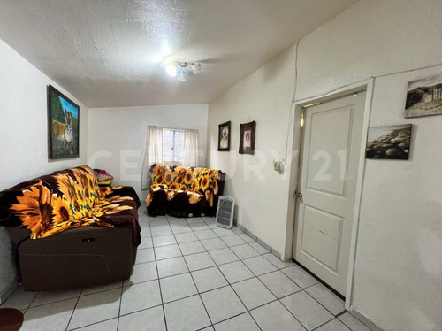Rcv-1412 Casa En Venta 1 Piso Col. Crosthwhite Rosarito