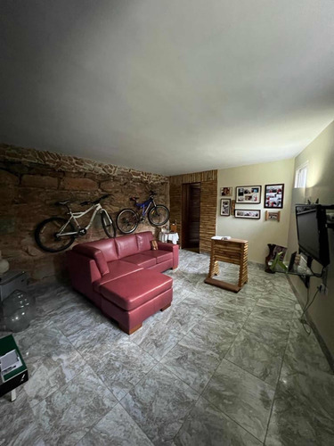 Casa En Venta En Colinas De Guataparo (ac)