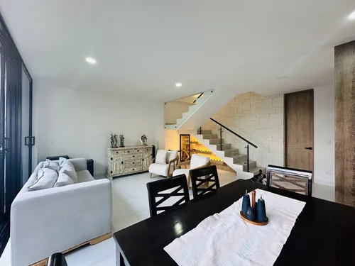 Casa En Venta En La Morada. Cod V8014542