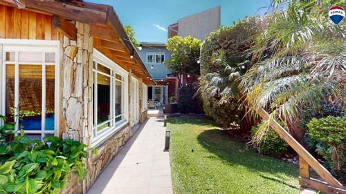 Venta Exc. Casa 4 Amb Pileta Jardin Parrilla C/coc