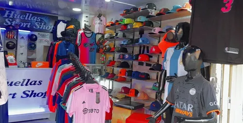 Vendo Negocio Ropa Y Artículos Deportivos.