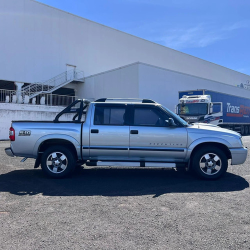 Chevrolet S-10 2.4 MPFI EXECUTIVE 4X2 CD 8V FLEX 4P MANUAL