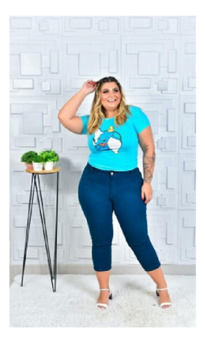 Imagem 2 de 4 de Calça Capri Plus Size - Azul Petróleo 52