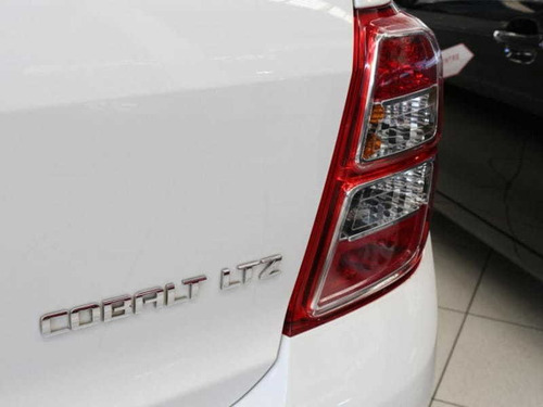 Imagem 8 de 15 de Chevrolet Cobalt Ltz 2015