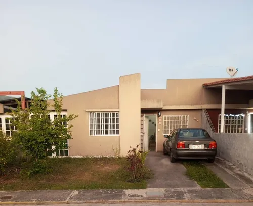 Casa En Venta En Canaima Ii