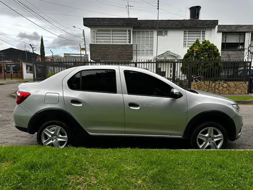 Renault Logan 1.6 Expression / Life +