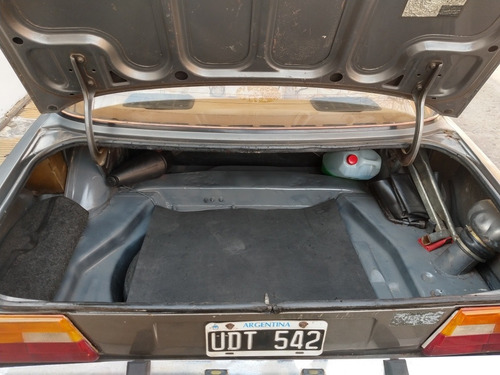 Imagen 8 de 9 de Ford Taunus 2.3 Ghia