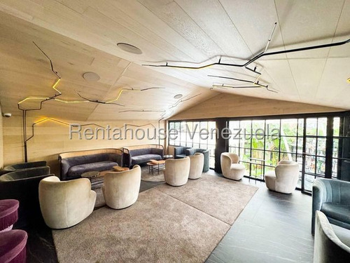 Local Comercial Multiemprendedor En Venta En Los Palos Grandes 25-23477 Cs
