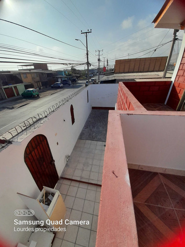 Se Vende Casa Amplia En Avenida (101243)