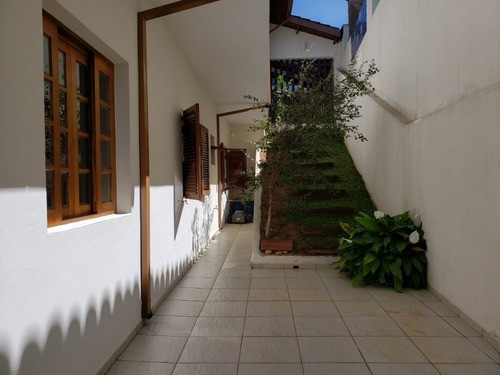 Sobrado De Condomínio A Venda - 676